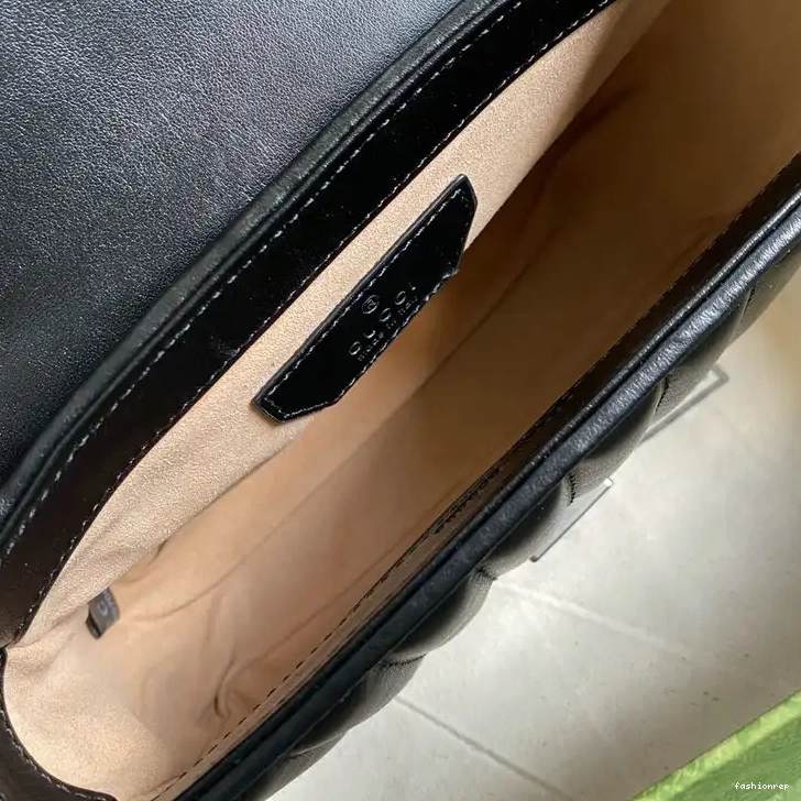 Fashionrepsfam ru 2110YA0008 Bags Gucci 0608